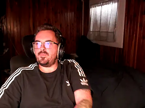 Jpjipouille online show from December 2, 2025, 1:57 pm