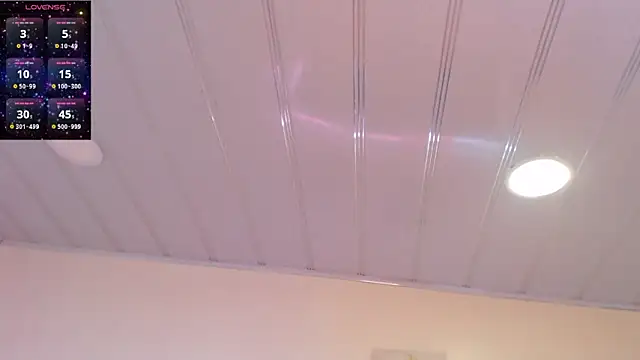 Snapshot of candy_lux_ chatting on May 21, 2026, 1:08 pm candy lux online show from May 21, 2026, 1:08 pm