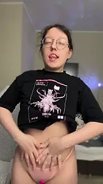 Snapshot of emigooflordXD chatting on November 11, 2025, 8:09 am emigooflordXD online show from November 11, 2025, 8:09 am