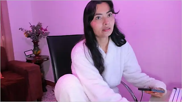 Lauren A online show from October 27, 2025, 7:37 pm