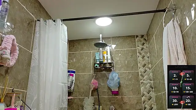 mollyshake1 online show from November 12, 2025, 8:29 am