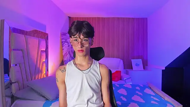 Snapshot of JasperCooper_ chatting on October 3, 2025, 12:50 pm JasperCooper online show from October 3, 2025, 12:50 pm