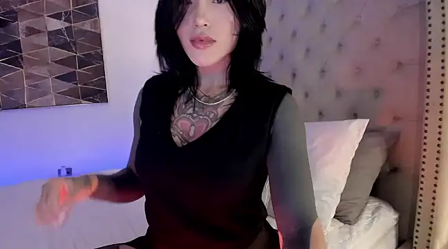 Snapshot of vangie_ chatting on February 8, 2025, 11:34 pm vangie online show from February 8, 2025, 11:34 pm