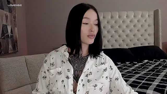 Snapshot of vangie_ chatting on September 27, 2025, 9:54 pm vangie online show from September 27, 2025, 9:54 pm