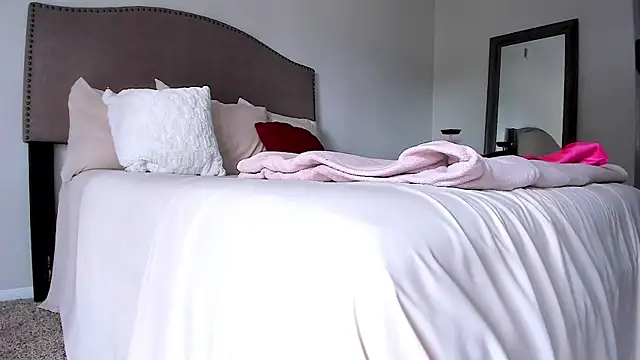 Snapshot of yiauana chatting on October 17, 2025, 5:37 pm yiauana online show from October 17, 2025, 5:37 pm