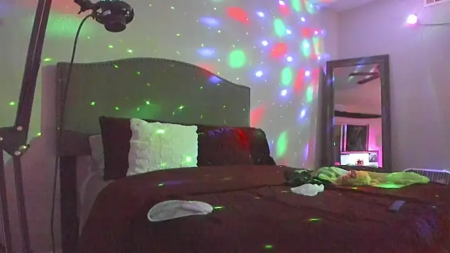 yiauana online show from April 20, 2026, 6:27 am