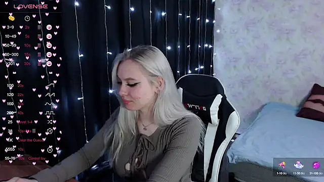 Snapshot of VikaPowers chatting on February 10, 2025, 6:45 pm VikaPowers online show from February 10, 2025, 6:45 pm