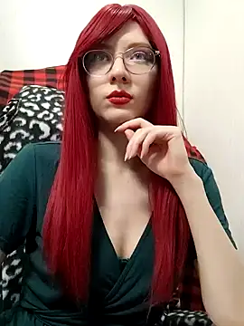Snapshot of ElliMoor chatting on December 23, 2024, 6:22 am ElliMoor online show from December 23, 2024, 6:22 am