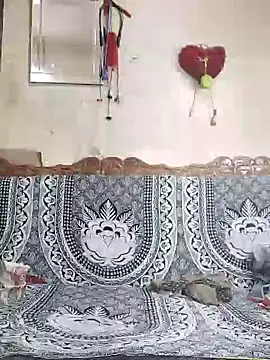 BadBoySmoker7070 online show from December 17, 2025, 1:16 pm