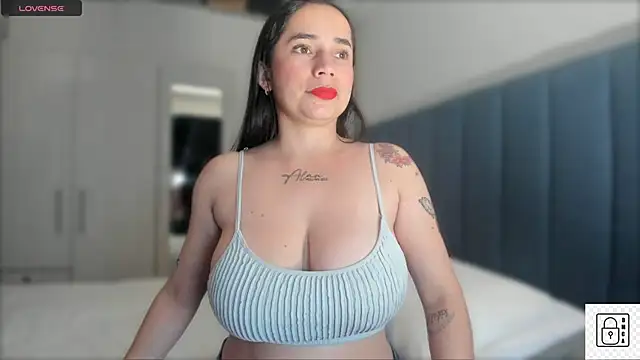 Snapshot of _Susiee_ chatting on March 21, 2025, 1:02 am Susiee online show from March 21, 2025, 1:02 am