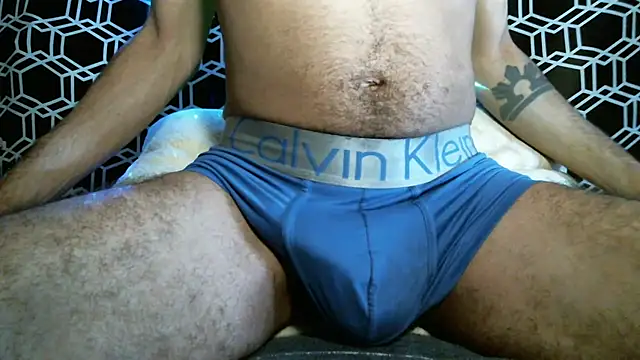 Snapshot of Sir-meltsclearrockzalot chatting on March 23, 2026, 3:56 pm Sir-meltsclearrockzalot online show from March 23, 2026, 3:56 pm