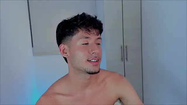 dimitri targaryen online show from December 6, 2024, 5:47 am