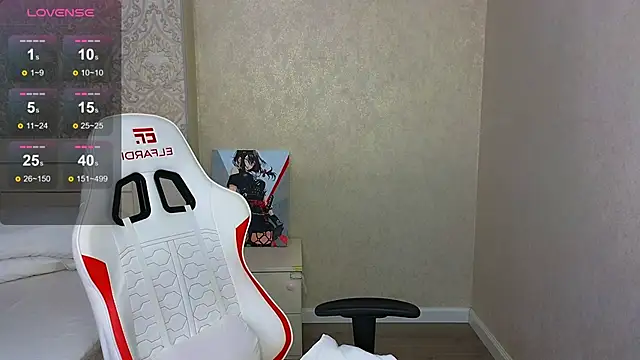 Diana Moon  online show from April 28, 2026, 1:26 am
