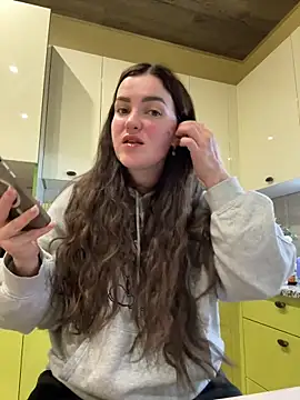 Snapshot of Karolina_llove chatting on October 29, 2025, 10:52 pm Karolina llove online show from October 29, 2025, 10:52 pm