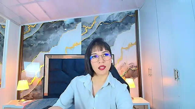 Snapshot of lina_bedoya_ chatting on July 9, 2026, 11:53 am lina bedoya online show from July 9, 2026, 11:53 am