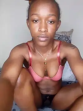 Snapshot of Shanniva chatting on March 10, 2025, 7:18 pm Shanniva online show from March 10, 2025, 7:18 pm