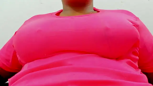 Snapshot of Kika_teem chatting on October 15, 2025, 2:43 am Kika teem online show from October 15, 2025, 2:43 am