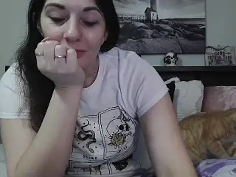 Snapshot of CrystalLakeXO chatting on March 14, 2025, 9:14 am CrystalLakeXO online show from March 14, 2025, 9:14 am