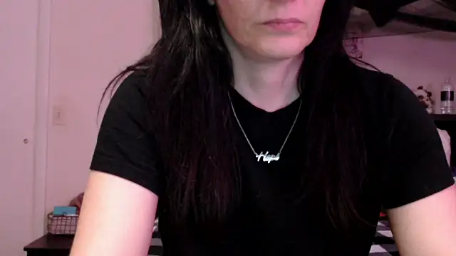 Snapshot of CrystalLakeXO chatting on June 14, 2026, 8:26 am CrystalLakeXO online show from June 14, 2026, 8:26 am