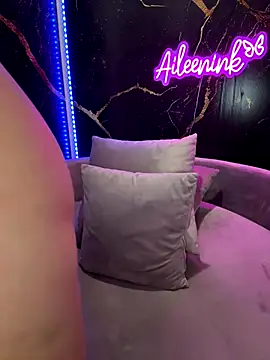 AileenInkOfficial online show from September 26, 2025, 8:05 pm