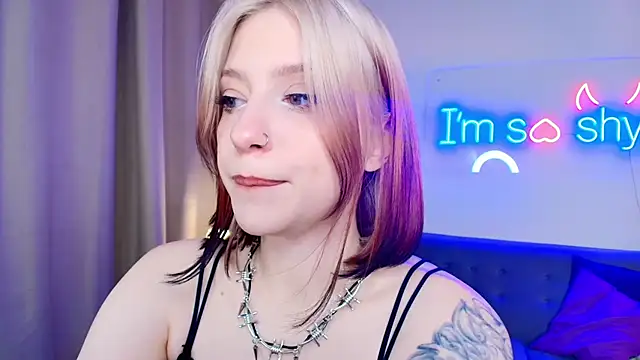 Snapshot of arielabradberry chatting on November 25, 2025, 1:55 pm arielabradberry online show from November 25, 2025, 1:55 pm