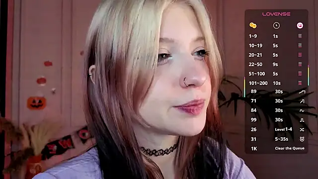 Snapshot of arielabradberry chatting on November 2, 2025, 2:55 pm arielabradberry online show from November 2, 2025, 2:55 pm