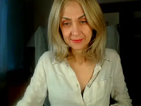 Snapshot of Tanya6547 chatting on November 29, 2025, 11:10 am Tanya6547 online show from November 29, 2025, 11:10 am