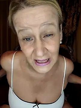 Snapshot of Lotus-blume1 chatting on February 5, 2025, 5:31 pm Lotus-blume1 online show from February 5, 2025, 5:31 pm