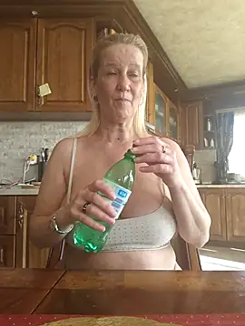 Lotus-blume1 online show from January 7, 2026, 9:58 am