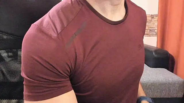 Snapshot of HotHunkTrainer chatting on March 28, 2026, 8:48 am HotHunkTrainer online show from March 28, 2026, 8:48 am