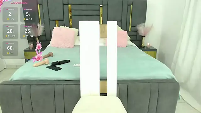 Snapshot of Sofy_assb_big chatting on October 15, 2025, 2:21 am Sofy assb big online show from October 15, 2025, 2:21 am