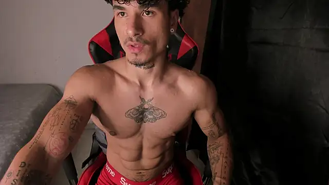 Thomas Fit1 online show from May 30, 2026, 10:15 pm