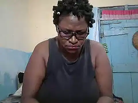 Snapshot of sexy_bigboobss chatting on May 10, 2026, 8:18 am sexy bigboobss online show from May 10, 2026, 8:18 am