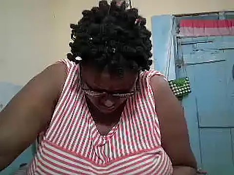 Snapshot of sexy_bigboobss chatting on May 11, 2026, 8:27 am sexy bigboobss online show from May 11, 2026, 8:27 am