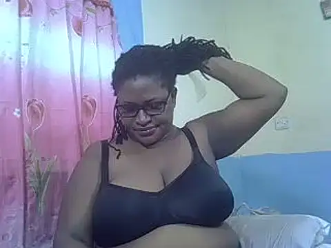 Snapshot of sexy_bigboobss chatting on March 16, 2025, 6:42 am sexy bigboobss online show from March 16, 2025, 6:42 am
