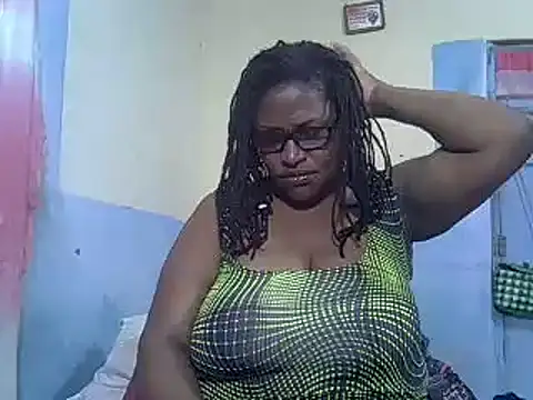 Snapshot of sexy_bigboobss chatting on September 25, 2025, 7:36 am sexy bigboobss online show from September 25, 2025, 7:36 am
