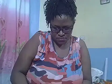 Snapshot of sexy_bigboobss chatting on March 19, 2025, 10:31 pm sexy bigboobss online show from March 19, 2025, 10:31 pm