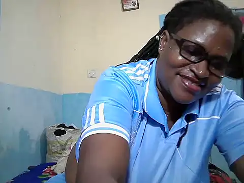 Snapshot of sexy_bigboobss chatting on February 6, 2026, 7:32 pm sexy bigboobss online show from February 6, 2026, 7:32 pm