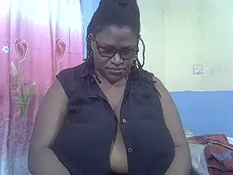 Snapshot of sexy_bigboobss chatting on March 20, 2025, 6:41 am sexy bigboobss online show from March 20, 2025, 6:41 am