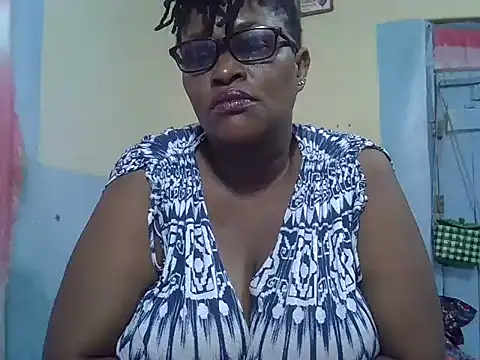 Snapshot of sexy_bigboobss chatting on September 24, 2025, 7:15 am sexy bigboobss online show from September 24, 2025, 7:15 am