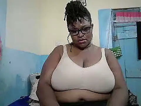 Snapshot of sexy_bigboobss chatting on February 13, 2026, 9:04 pm sexy bigboobss online show from February 13, 2026, 9:04 pm