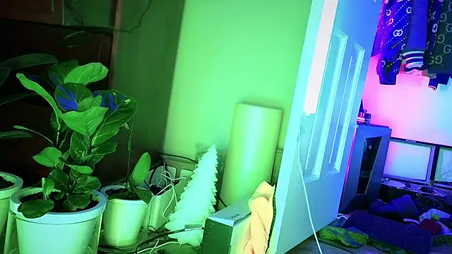 Snapshot of YouLikeBigDick9 chatting on December 12, 2024, 7:19 am YouLikeBigDick9 online show from December 12, 2024, 7:19 am