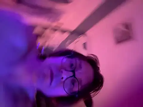 YouLikeBigDick9 online show from March 22, 2026, 7:43 am