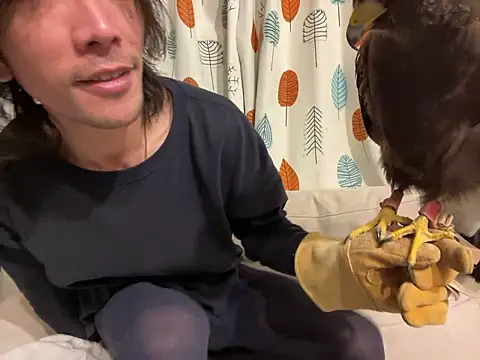 Snapshot of Katakuriko-Denpun chatting on December 3, 2025, 1:32 pm Katakuriko-Denpun online show from December 3, 2025, 1:32 pm