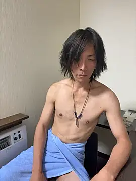 Snapshot of Katakuriko-Denpun chatting on November 12, 2025, 12:20 pm Katakuriko-Denpun online show from November 12, 2025, 12:20 pm