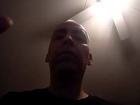 Snapshot of Xoc8_ chatting on February 25, 2025, 10:20 pm Xoc8 online show from February 25, 2025, 10:20 pm
