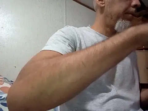 Snapshot of Xoc8_ chatting on September 26, 2025, 2:35 pm Xoc8 online show from September 26, 2025, 2:35 pm
