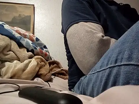 Xoc8  online show from November 1, 2025, 5:29 pm