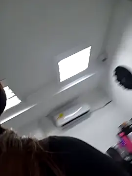 AnthonelaDuque online show from October 6, 2025, 11:44 am