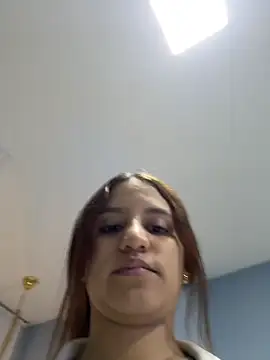 AnthonelaDuque online show from February 23, 2026, 11:33 am